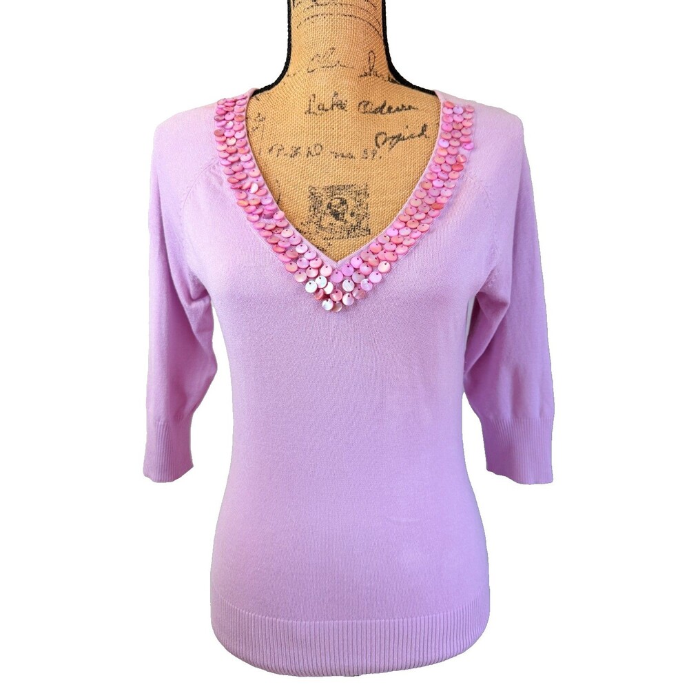 Vertigo Paris Lilac Pink Silk Blend Mother-Of-Pearl Trimmed V-Neck Sweater Sz L